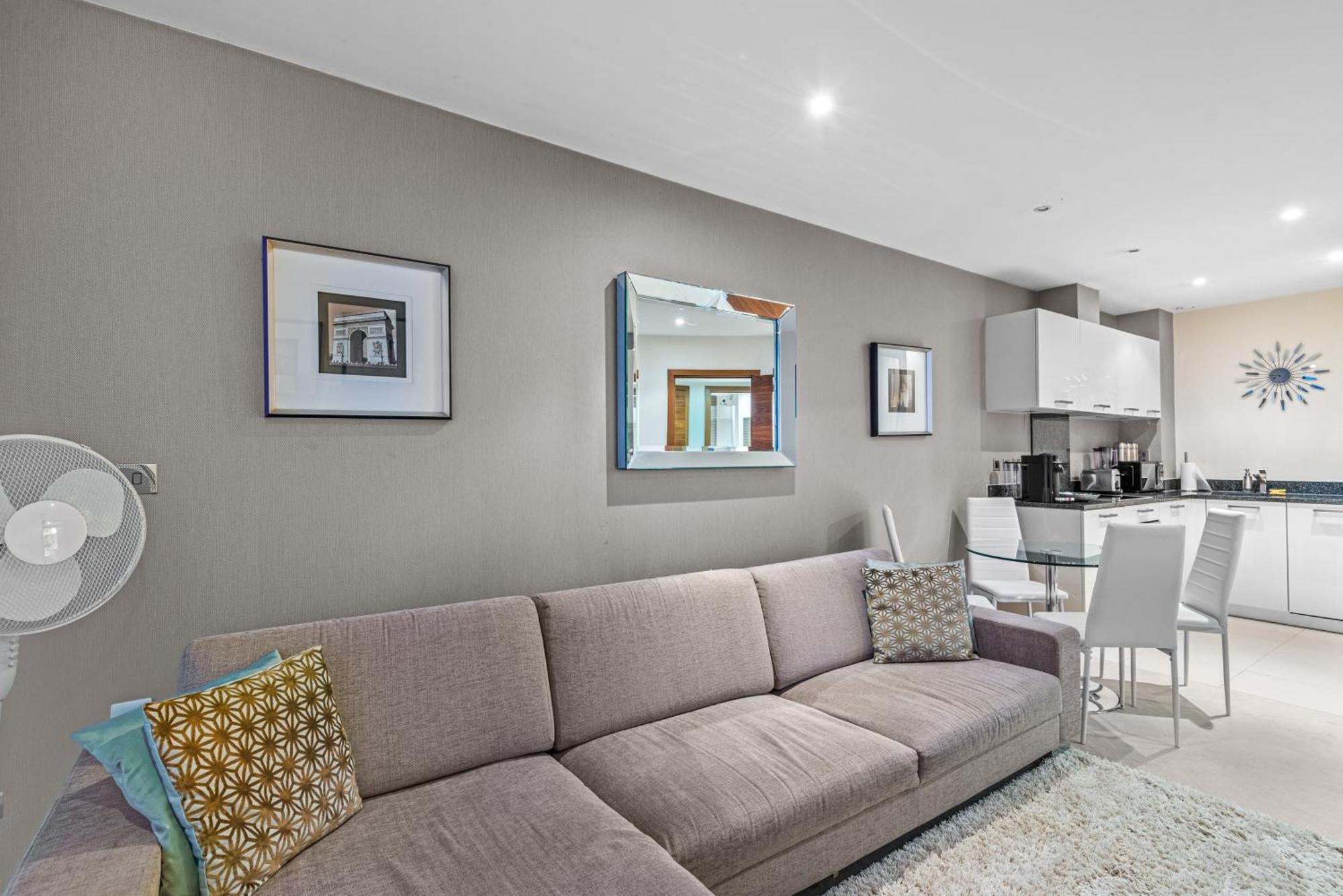 Londwell, Chelsea Living, Central Flat With Balcony Лондон Экстерьер фото